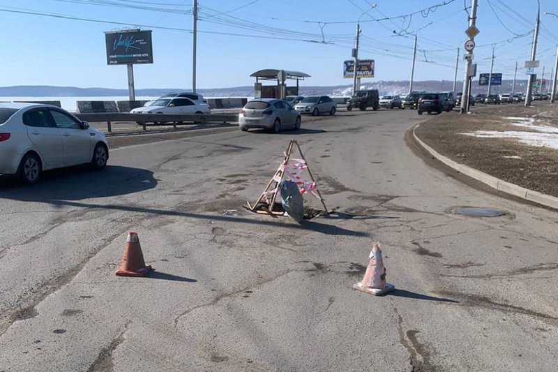 Байкальское кольцо иркутск камера. Провал на дороге. Дорожные работы фото. Иркутск дороги. Съезд с дороги.