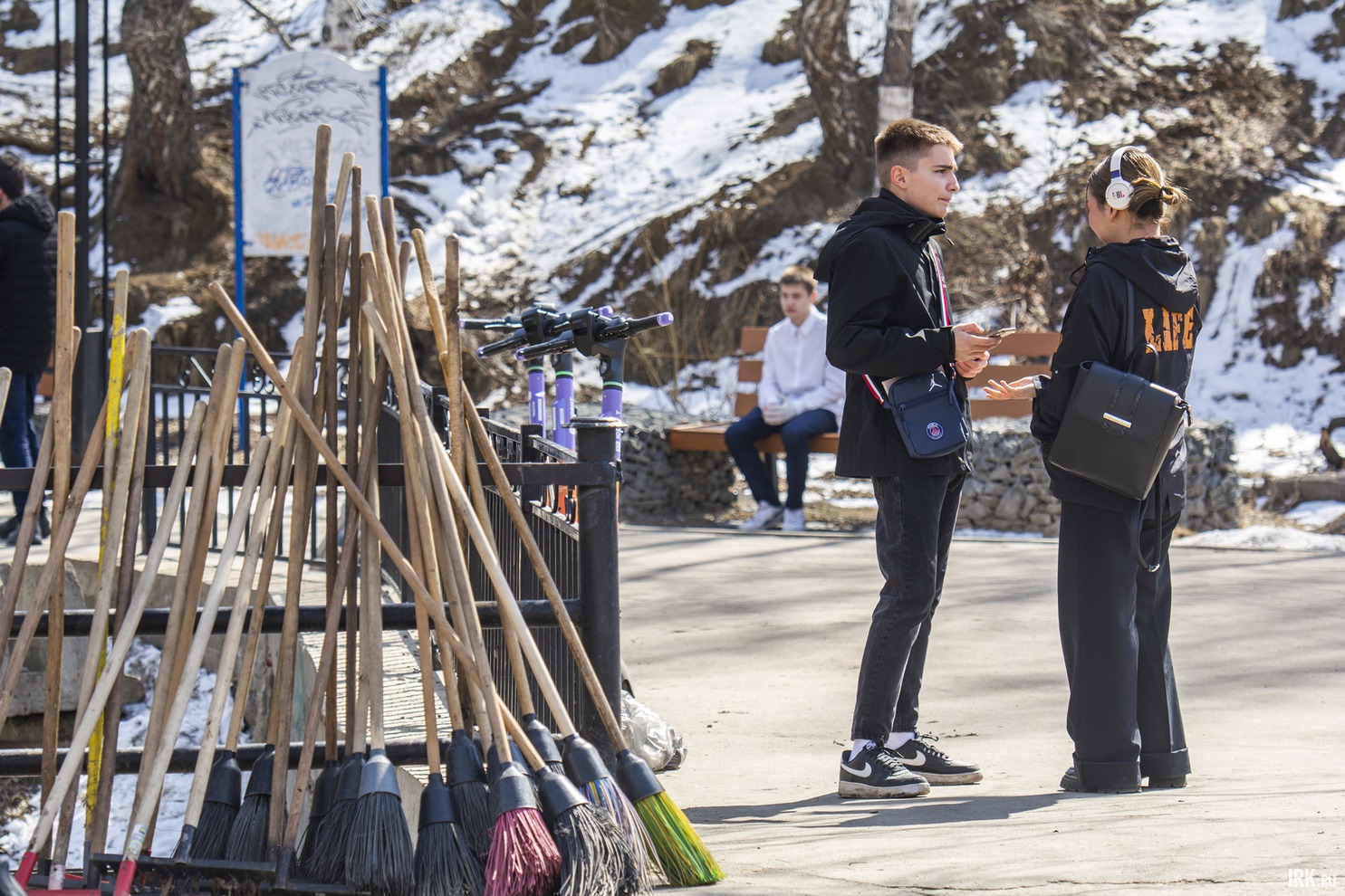 Весь необходимый инвентарь участникам выдали на месте.