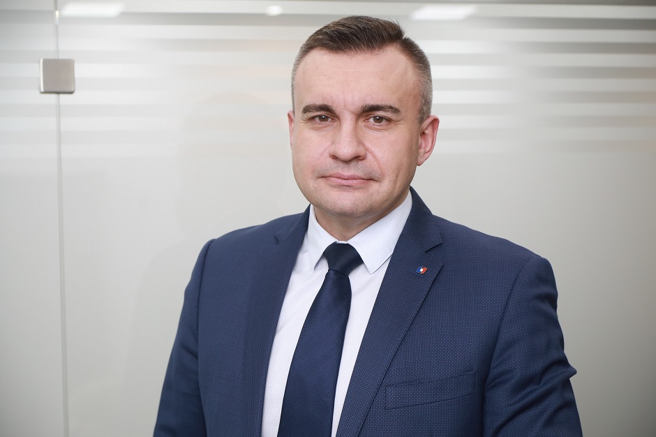 Александр Логунов