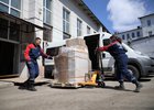 Погрузка гуманитарной помощи. Фото с сайта правительства Иркутской области