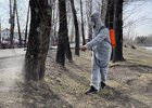 Противоклещевая обработка на острове Конный. Фото пресс-служба администрации Иркутска