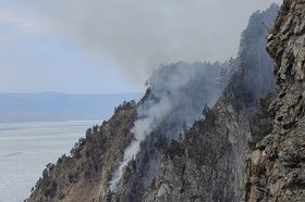 Пожар в нацпарке. Фото Виталия Казанина
