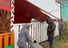 В деревне Манькова ветром сорвало кровлю школы. Фото из телеграм-канала Игоря Кобзева
