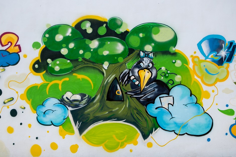 Среди работ уличных художников много интересных рисунков