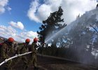 Тушение пожара. Фото пресс-службы правительства Иркутской области