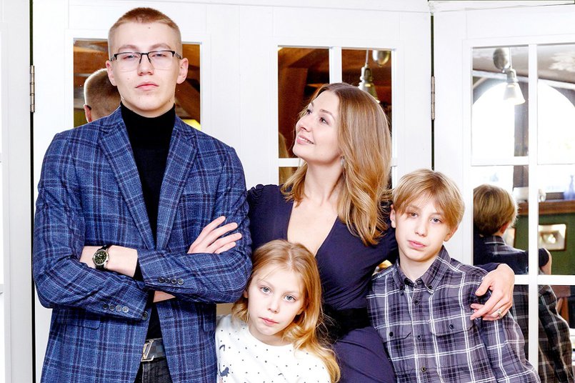 Жена и дети Виктора Кондрашова