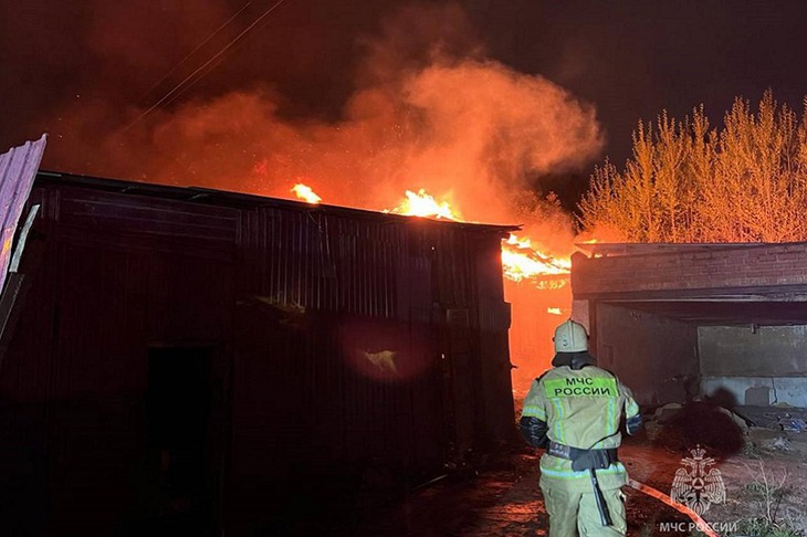 Пожар. Фото пресс-службы ГУ МЧС России по Иркутской области