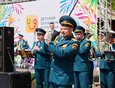 Оркестр ГУ МЧС России по Иркутской области играл мелодии из мультфильмов.