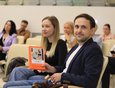 Активным участникам дарили книгу, написанную искусственным интеллектом