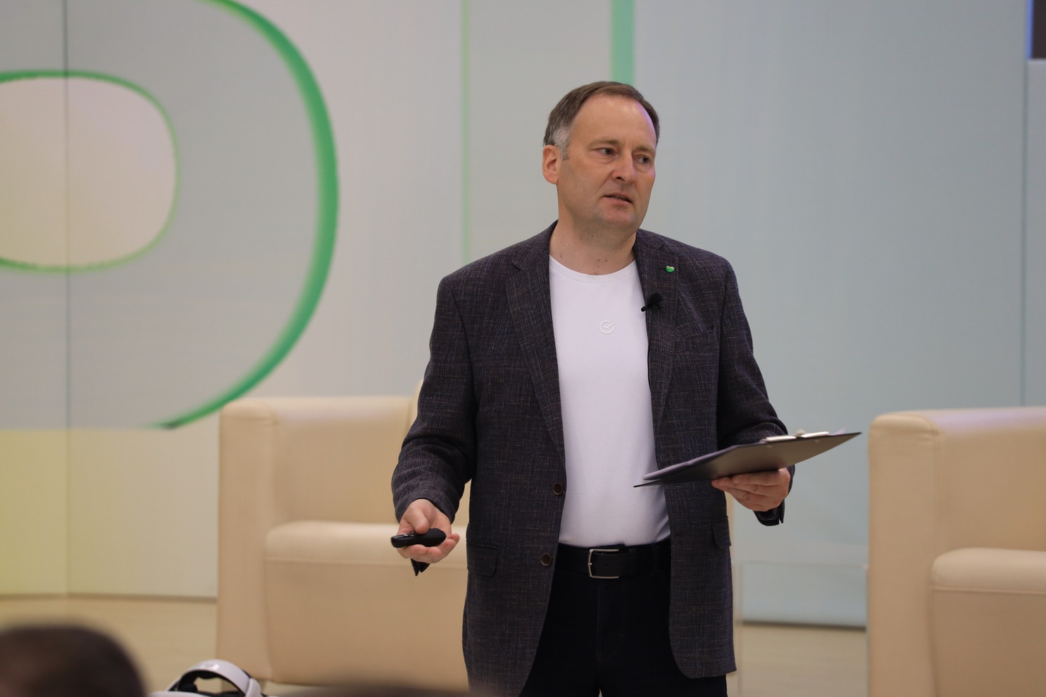 Дмитрий Лясковский, заместитель управляющего Иркутским отделением / модератор встречи