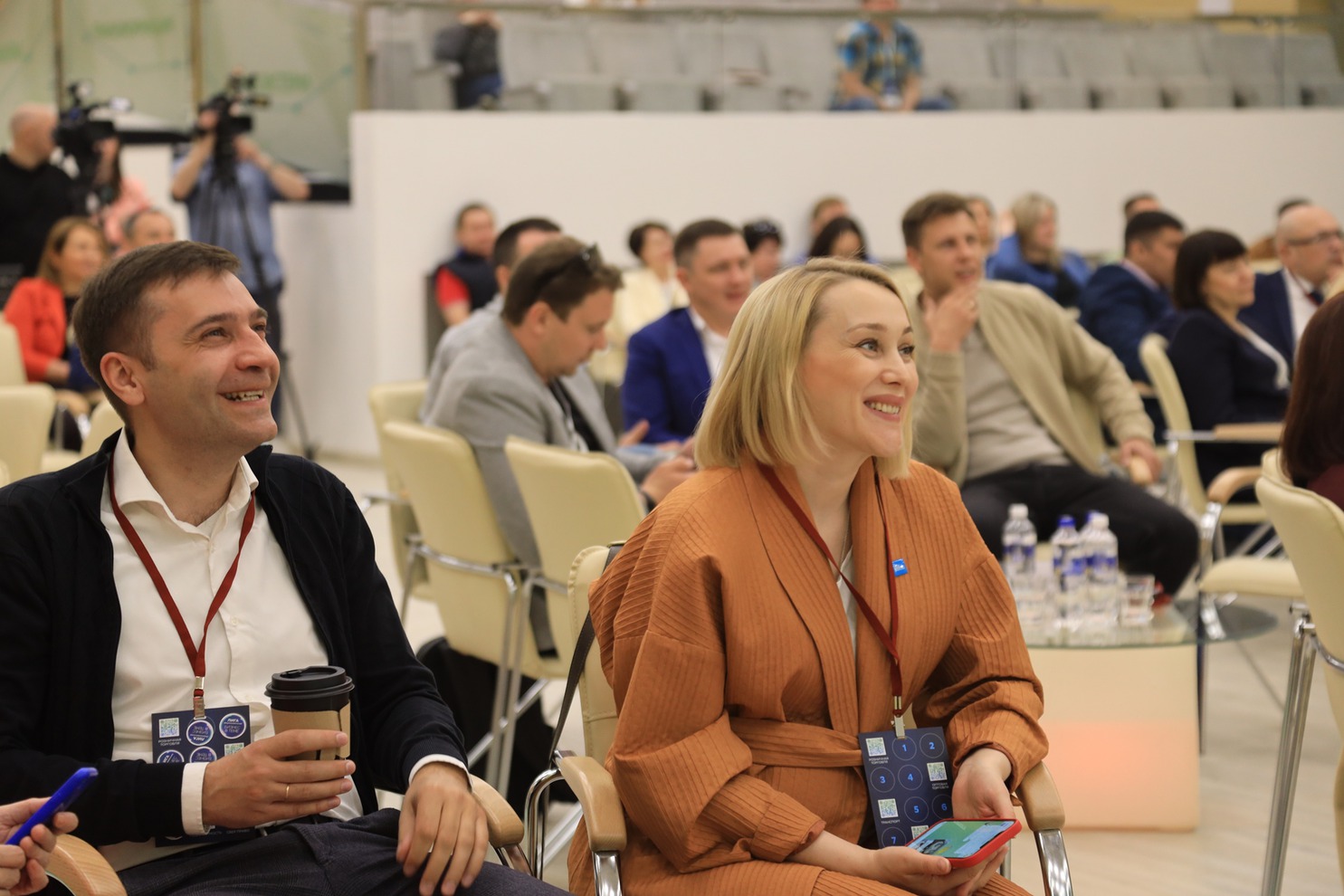 Александр Деев, руководитель ассоциации «Дикоросы»  и Анна Суркова, генеральный директор IRK.ru