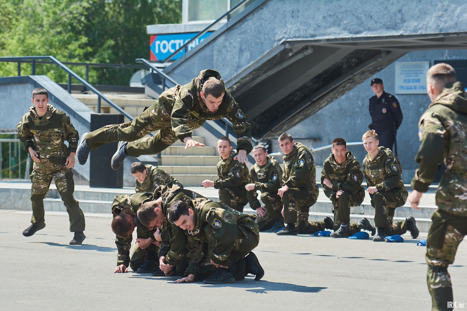 Зрелищное выступление также подготовил военно-патриотический центр «Вымпел-Байкал».