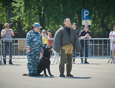 В показательных выступлениях приняли участие сотрудники центра кинологической службы ГУ МВД России по Иркутской области.
