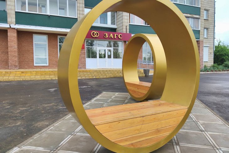 Инсталляция в Саянске. Фото из телеграм-канала Олега Боровского