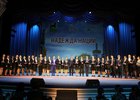 Награждение выпускников. Фото из телеграм-канала мэра Руслана Болотова