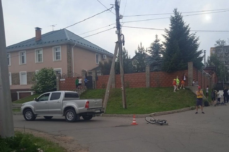 ДТП в поселке Молодежный 20 июня.  Фото ГИБДД Иркутска