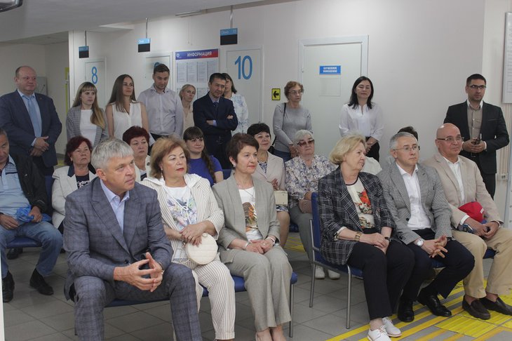Открытие Центра общения для людей старшего поколения. Фото пресс-службы отделения СФР по Иркутской области
