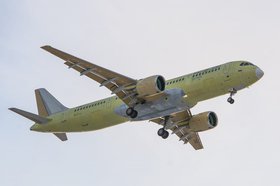 Самолет МС-21 над Иркутском. Фото Алексея Коршунова