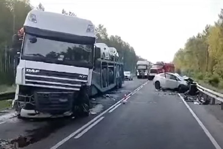 Авария в Слюдянском районе. Скриншот видео пресс-службы ГУ МВД России по Иркутской области