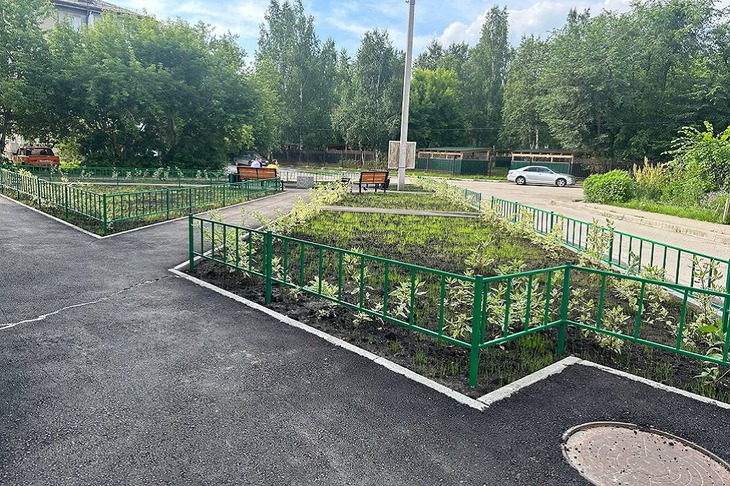 Благоустройство придомовых территорий в Ленинском округе