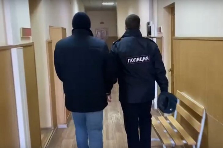 Задержание чиновника. Скриншот видео ГУ МВД России по Иркутской области
