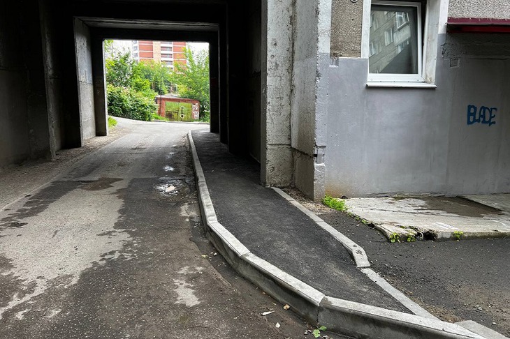 Благоустройство придомовых территорий. Фото пресс-службы думы Иркутска