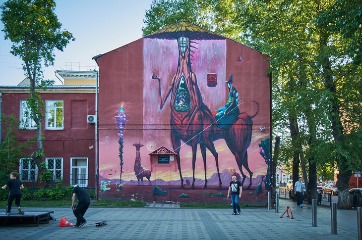 Мурал «Кентавр» на улице Горького. Фото Маргариты Романовой, IRK.ru