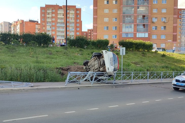 Авария в Топкинском 24 июля. Фото ГИБДД Иркутска