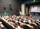 Игорь Кобзев на встрече с жителями Байкальска. Фото пресс-службы правительства Иркутской области