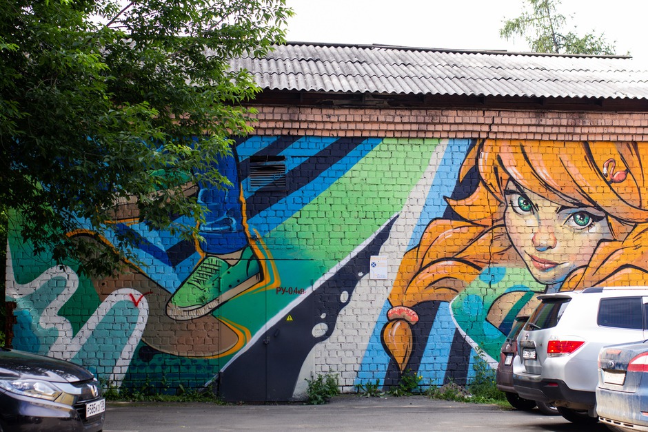 Двор на Ленина, 14Б, трансформаторная подстанция «Энергия уличной молодёжи»