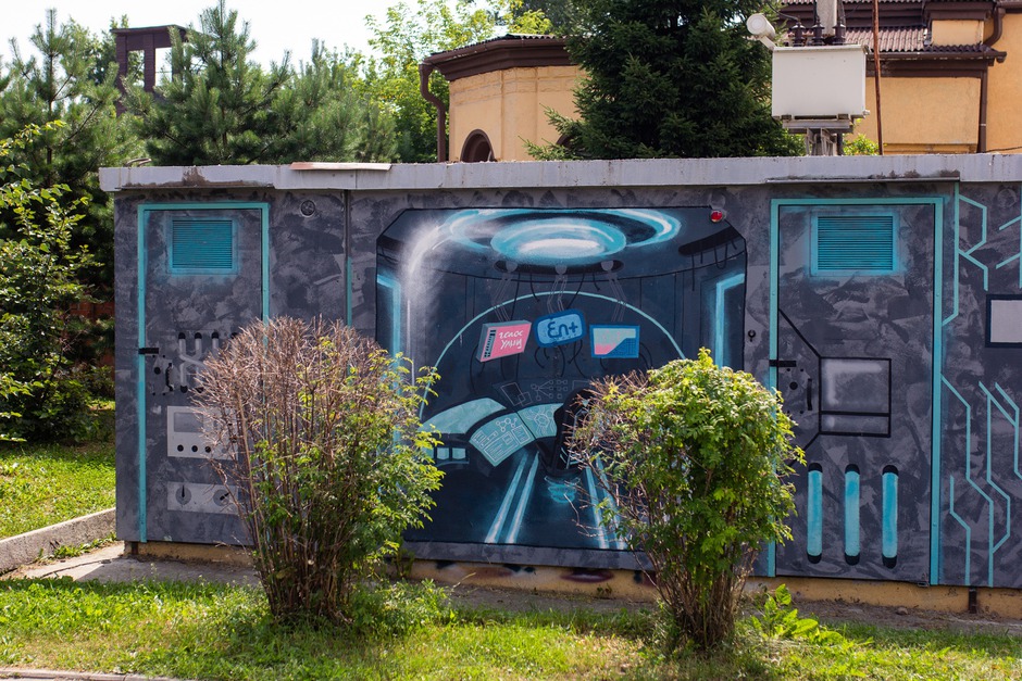 Остановка Чкалова, трансформаторная подстанция «OctopusLab»