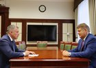 Игорь Кобзев, Анатолий Серышев. Фото пресс-службы правительства Иркутской области