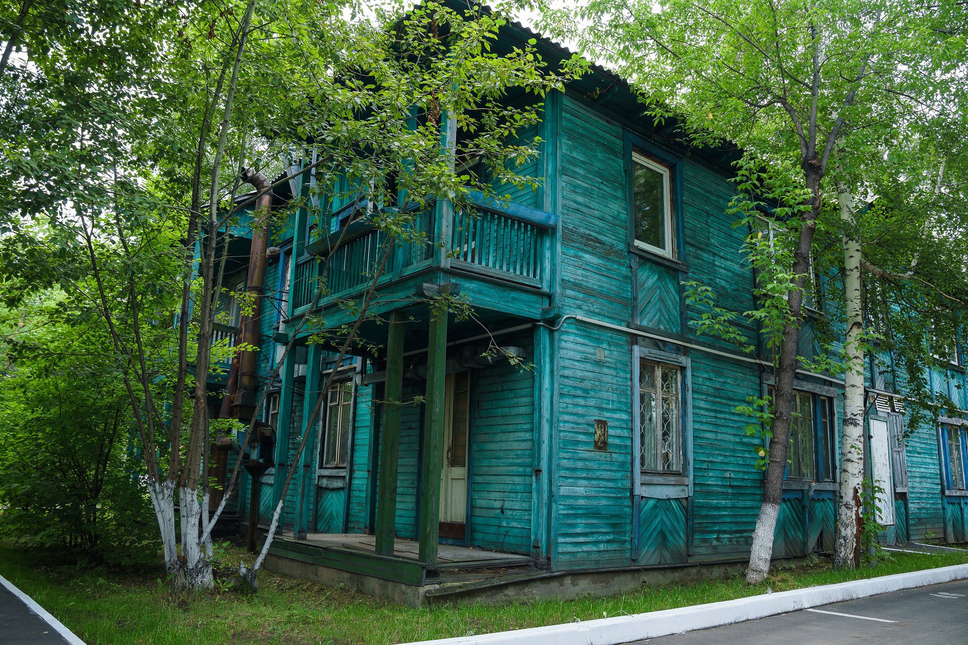 Возле каждого обязательно был разбит палисадник