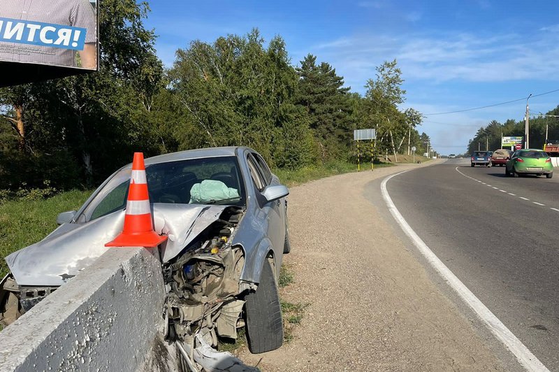 В Иркутском районе трое детей пострадали в ДТП из-за пьяной женщины за