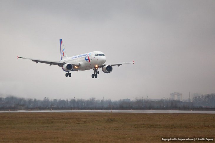 Самолет авиакомпании «Уральские авиалинии». Фото из официального сообщества «ВКонтакте»