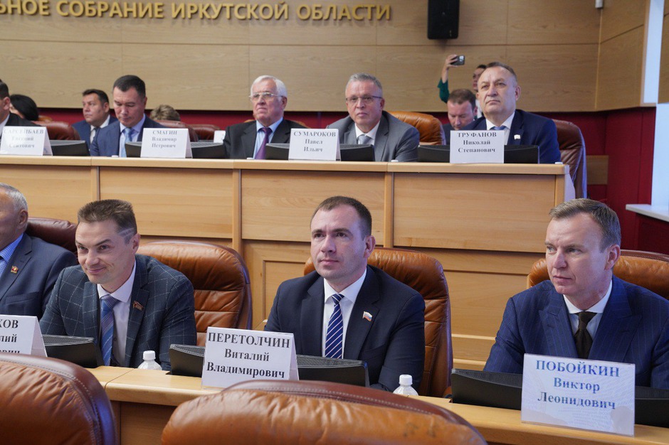 Анатолий Обухов, Виталий Перетолчин, Виктор Побойкин