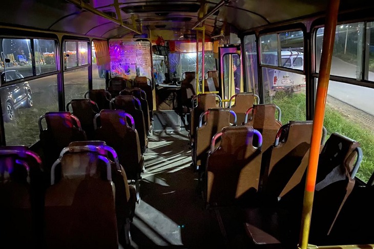 Автобус ПАЗ после ДТП в Нижнеудинске. Фото пресс-службы ГУ МВД России по Иркутской области