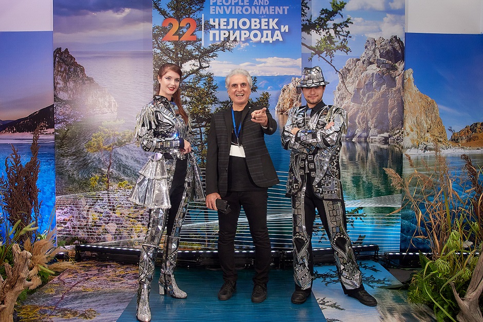 Иранский режиссер Фаршид Азари