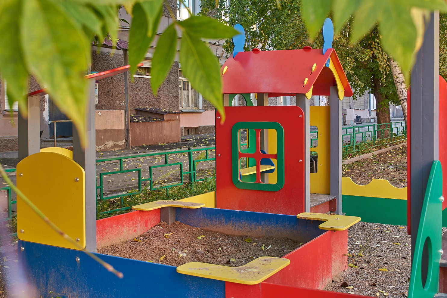 Правобережный округ. Двор по адресу: ул. Ленина, 22