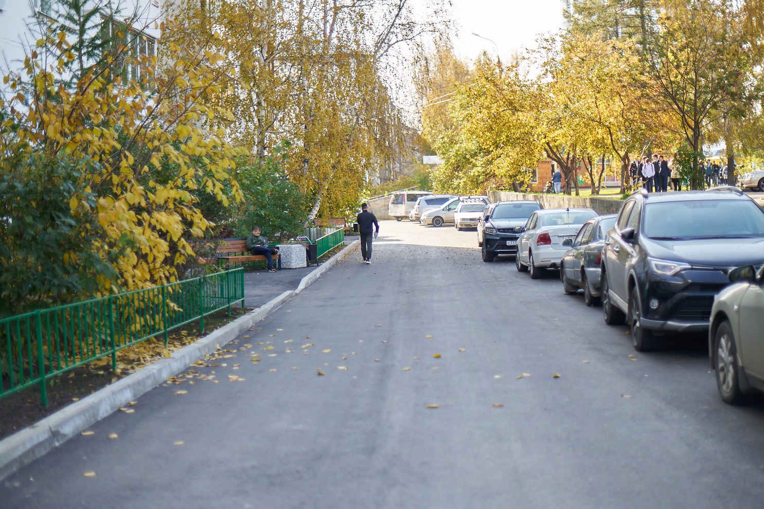 Октябрьский округ. Микрорайон Солнечный, проспект Маршала Жукова, 68