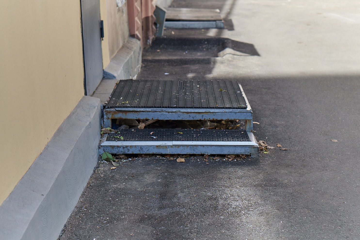 Октябрьский округ. Двор по адресу: ул. Депутатская, 1