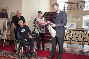 Открытие выставки Михаила Игумнова. Фото пресс-службы Заксобрания Иркутской области
