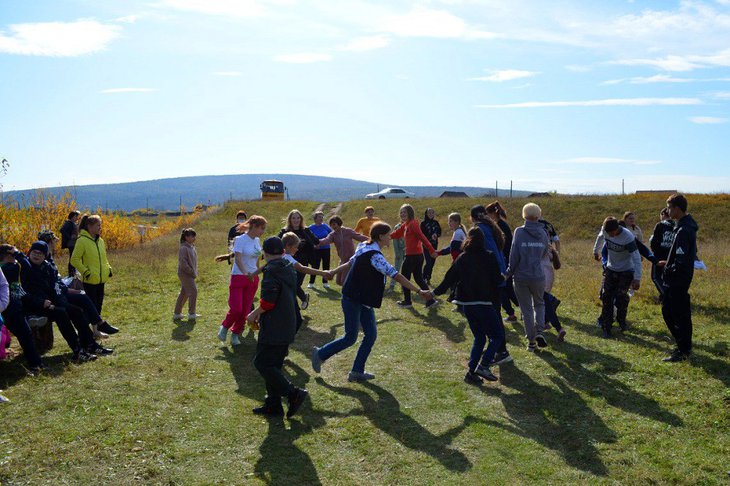 «Мостик дружбы» для детей с ограниченными возможностями здоровья. Фото ООО «Газпром недра»