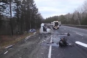 Авария в Нижнеудинском районе. Фото пресс-службы ГУ МВД России по Иркутской области