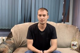 Задержанный курьер. Скриншот видео пресс-службы ГУ МВД России по Иркутской области