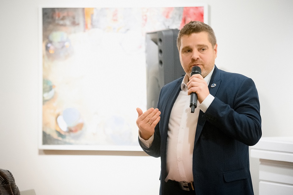 Александр Макуренков