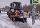 Уборка снега. Фото пресс-службы администрации Иркутска