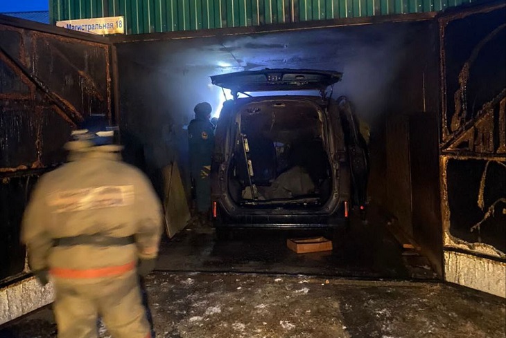 Пожар в Слюдянке. Фото ГУ МЧС России по Иркутской области