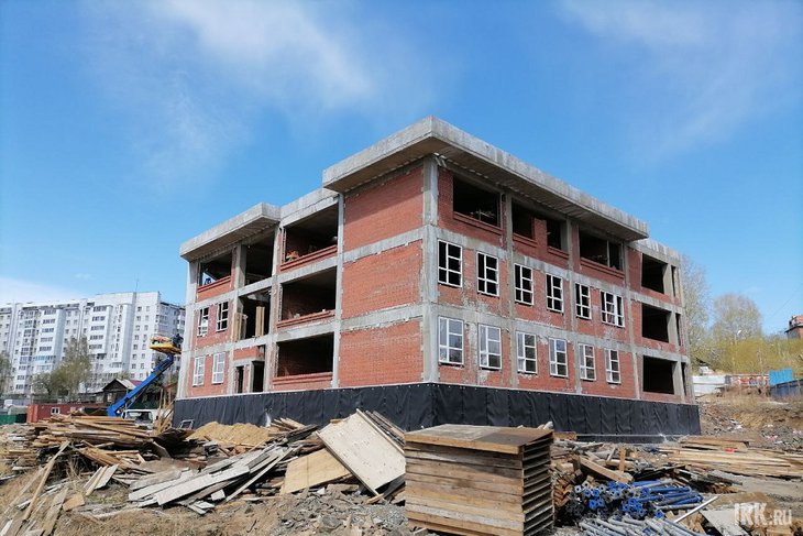Строительная площадка школы на Багратиона в мае 2023 года. Фото IRK.ru