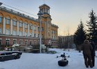 Подготовка к сканированию горельефа. Фото Марины Палеевой, IRK.ru